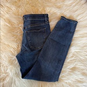 Universe Thread High Rise Skinny Size 29/8 Regular